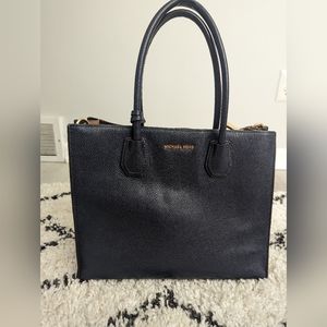 Michael kors blue leather bag